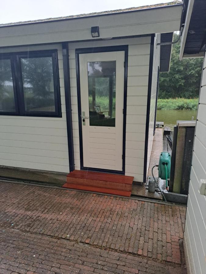 Bb De Woonboot Lägenhet Anna Paulowna Exteriör bild